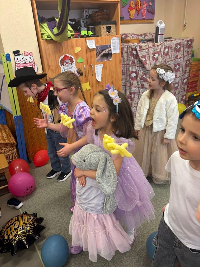 Az aktuális képnek nincs alternatív szövege. A fájl neve: 640093294_2006056813644989_2000035256899666181_n.jpg